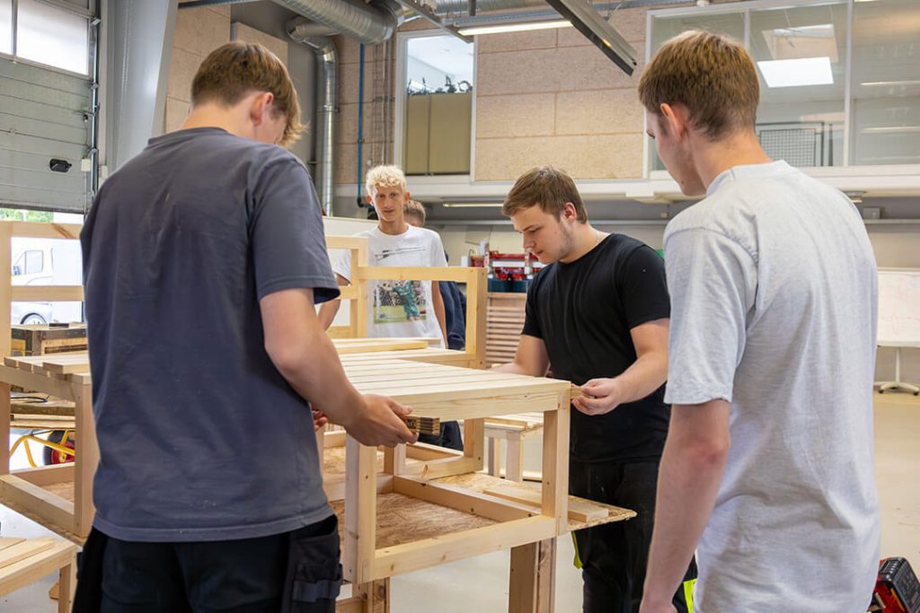 Tømrerelever fra Skive College
